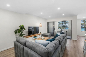 Austi Beach Escape - A Dreamy Oceanfront Haven